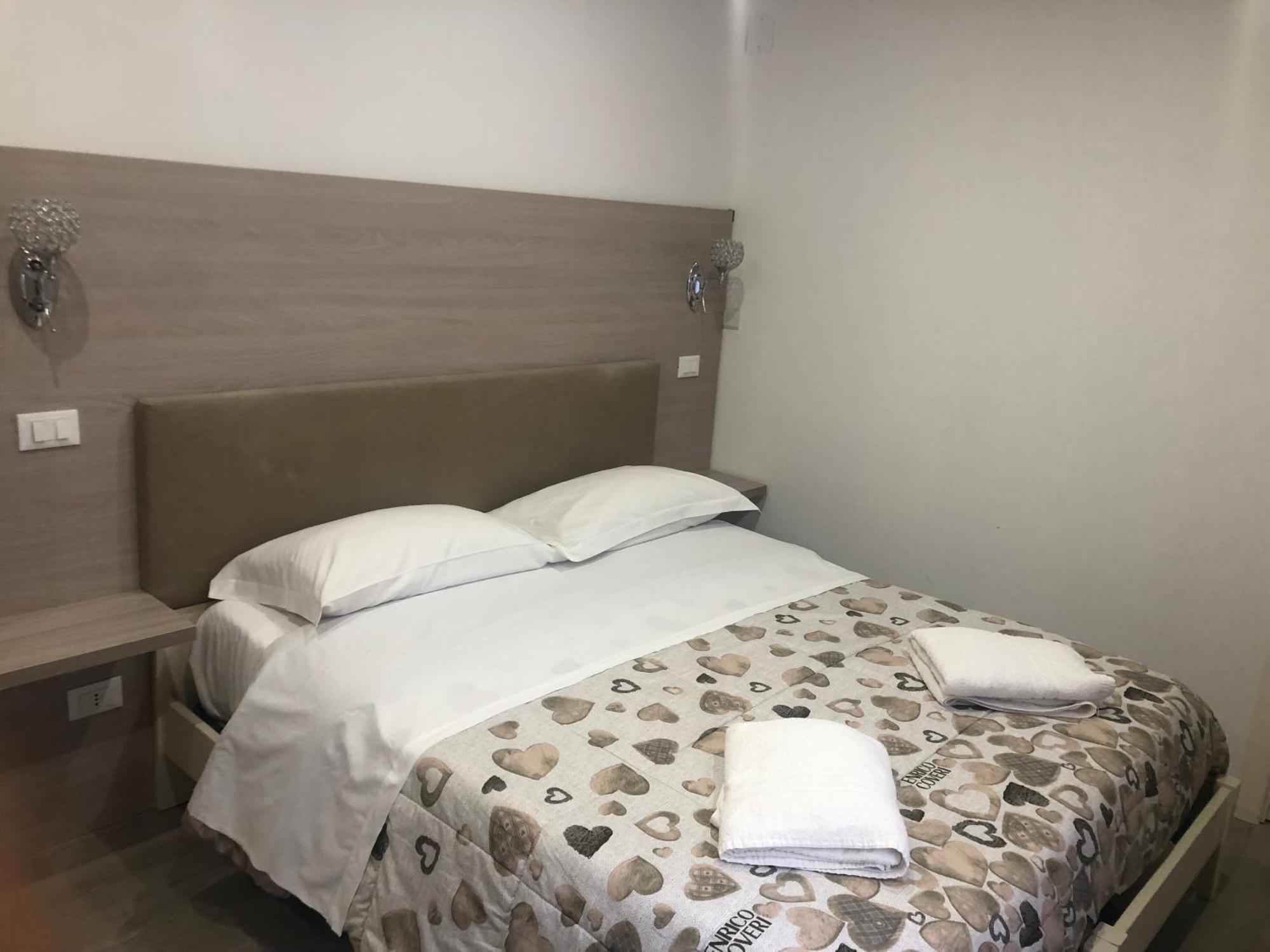 לינה וארוחת בוקר רג'יו די קאלאבריה Beauty House מראה חיצוני תמונה