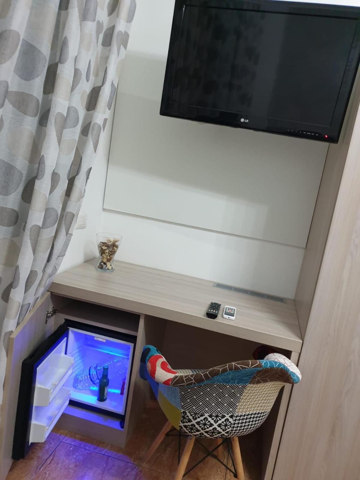 לינה וארוחת בוקר רג'יו די קאלאבריה Beauty House מראה חיצוני תמונה