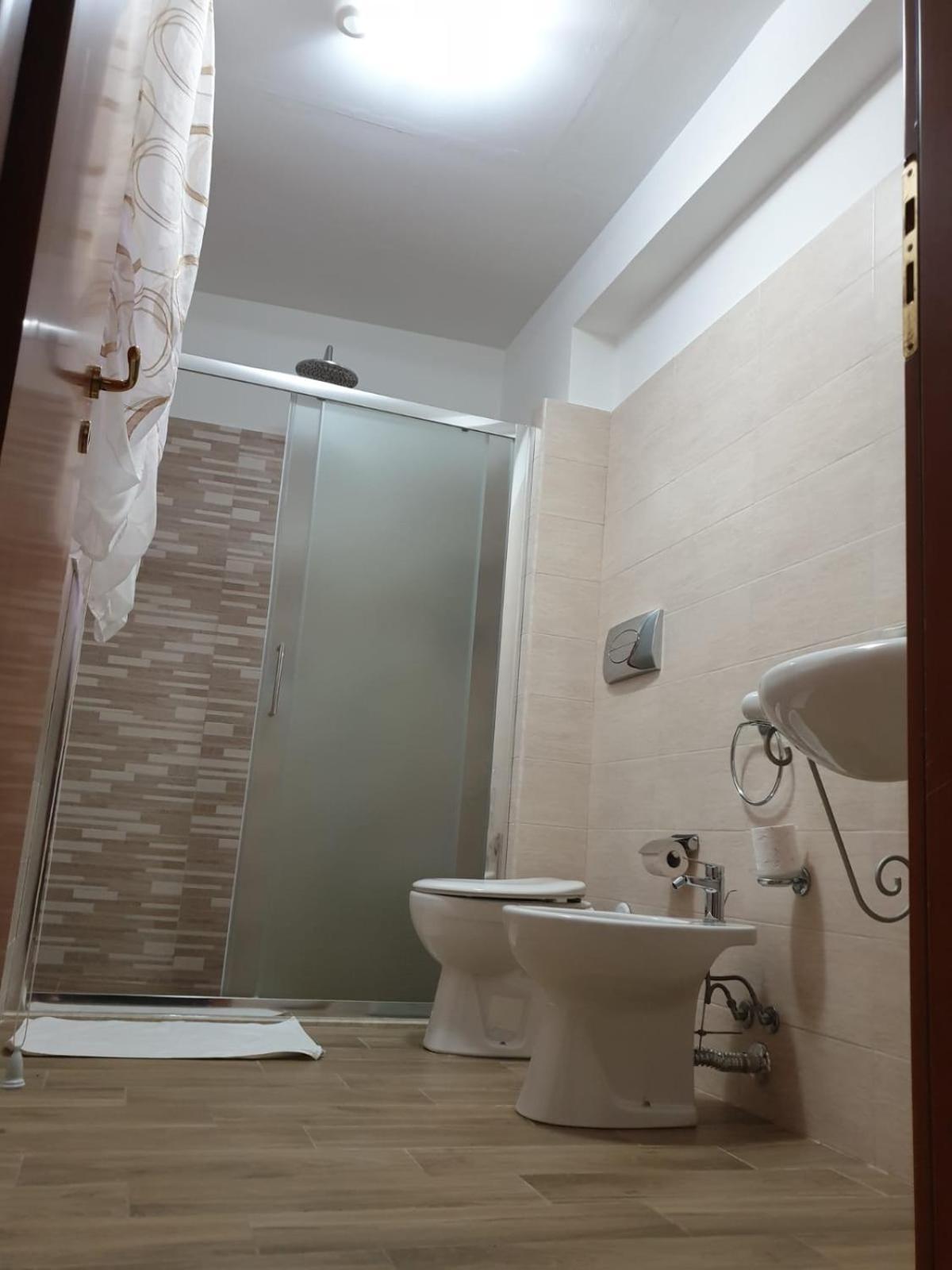 לינה וארוחת בוקר רג'יו די קאלאבריה Beauty House מראה חיצוני תמונה