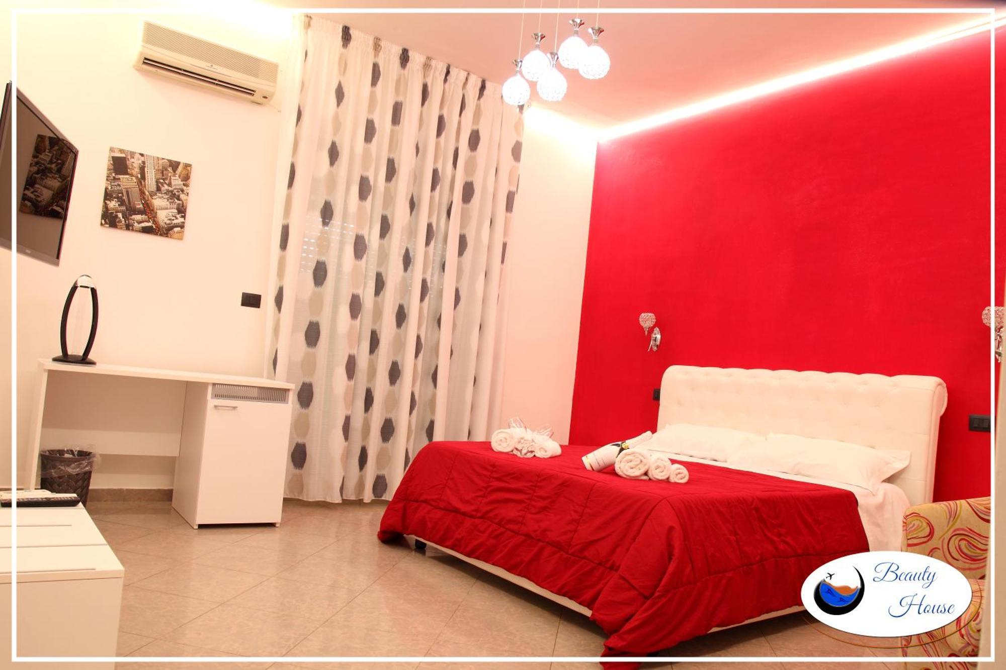 לינה וארוחת בוקר רג'יו די קאלאבריה Beauty House מראה חיצוני תמונה