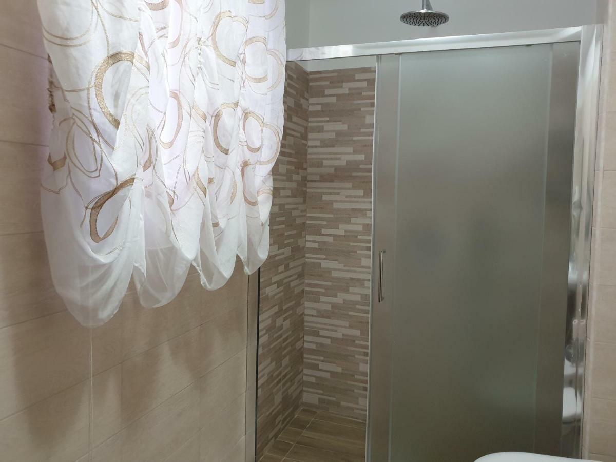 לינה וארוחת בוקר רג'יו די קאלאבריה Beauty House מראה חיצוני תמונה